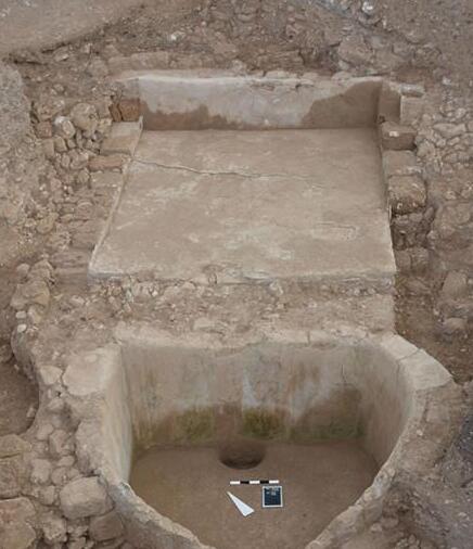 考古学家在黎巴嫩发现最古老的葡萄榨汁设备