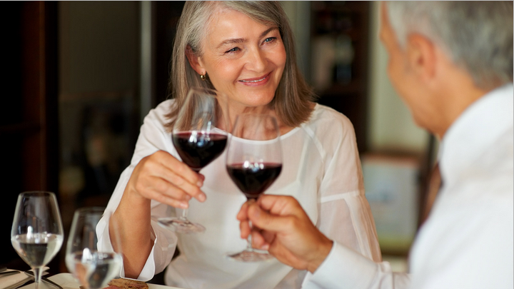 适量饮酒可降低患老年痴呆症的风险